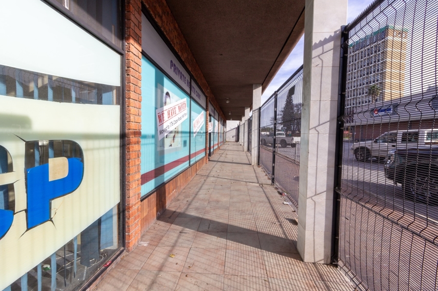 To Let commercial Property for Rent in Richmond Hill Eastern Cape